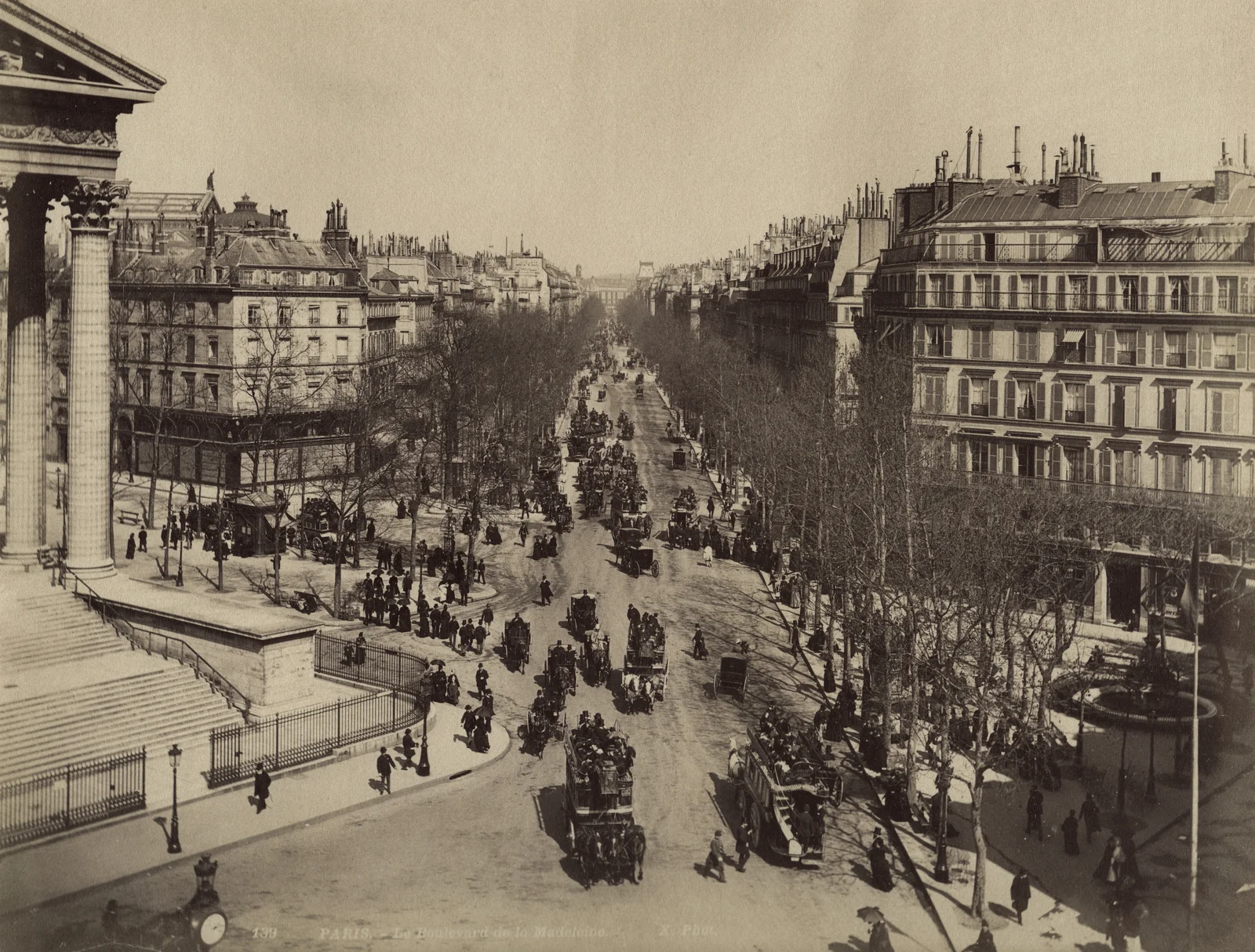 Boulevard de la Madeleine mit Pferden und Kutschen, Paris, einer der vier „grands boulevards“